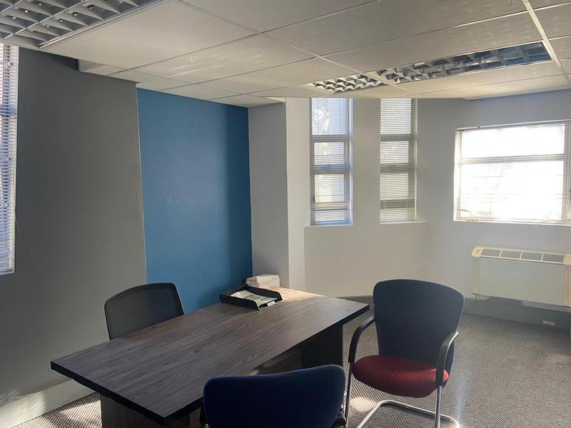 To Let commercial Property for Rent in Newton Park Eastern Cape